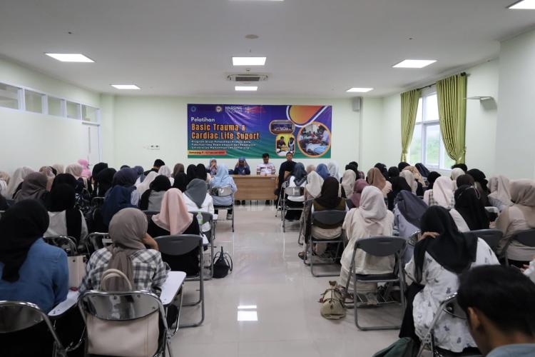 Unimus Semarang Gelar Pelatihan BTCLS 118 Tahun 2026, Cetak Perawat Tangguh dan Responsif